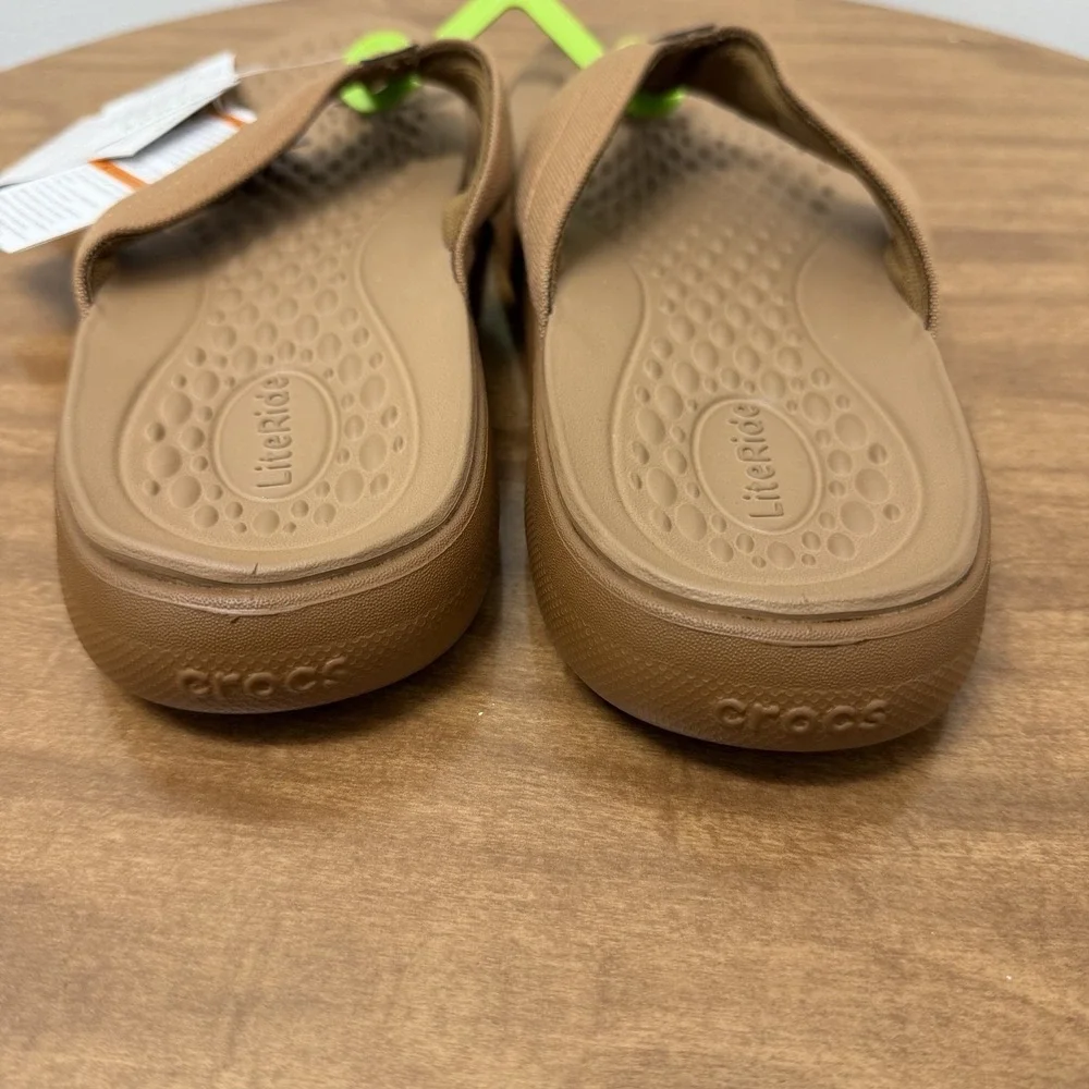 CROCS Men's YUKON VISTA II LiteRide Flip Flop‎ Sandal, Hazelnut, Size 9 - New